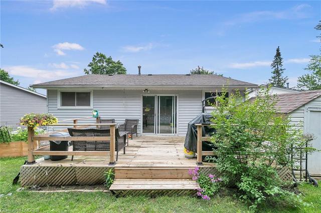 14 Yeats Court, House detached with 4 bedrooms, 2 bathrooms and 5 parking in Guelph ON | Image 25