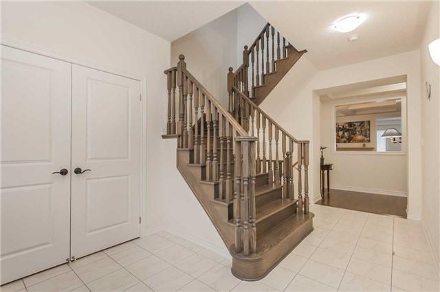 78 Red Tree Dr, House detached with 4 bedrooms, 4 bathrooms and 2 parking in Vaughan ON | Image 2