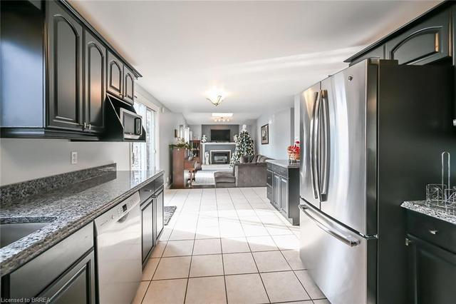 25 Winter Way, House detached with 3 bedrooms, 1 bathrooms and 4 parking in Brantford ON | Image 7