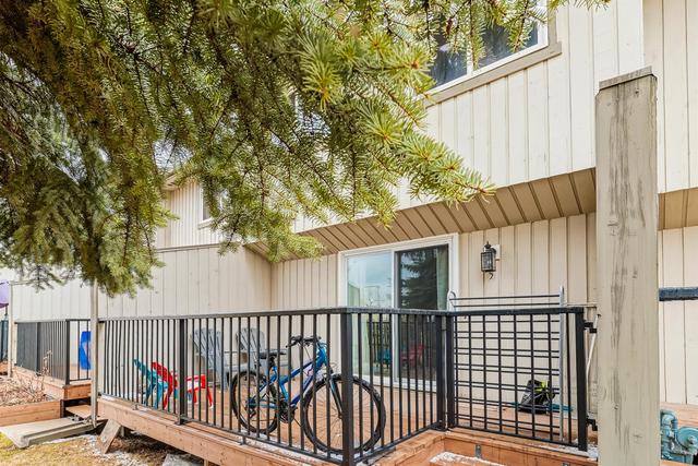 5 - 195 Manora Place Ne, Home with 3 bedrooms, 1 bathrooms and 2 parking in Calgary AB | Image 26