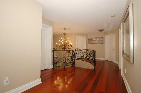 1093 Fleet St, House detached with 4 bedrooms, 4 bathrooms and 1 parking in Mississauga ON | Image 13