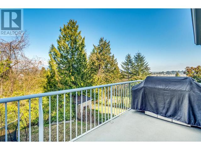 3047 Daybreak Avenue, House detached with 4 bedrooms, 4 bathrooms and 6 parking in Coquitlam BC | Image 20