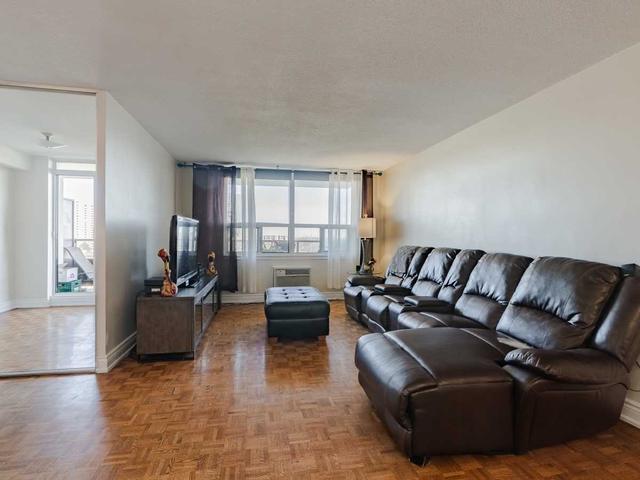 810 - 511 The West Mall, Condo with 3 bedrooms, 2 bathrooms and 1 parking in Toronto ON | Image 31