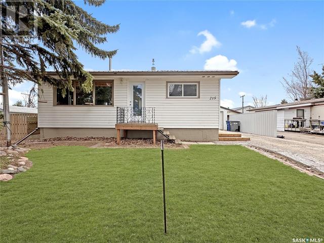 215 Earl Street, House detached with 2 bedrooms, 1 bathrooms and null parking in Balcarres SK | Image 17