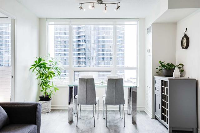 1207 - 25 Lower Simcoe St, Condo with 2 bedrooms, 2 bathrooms and 1 parking in Toronto ON | Image 25