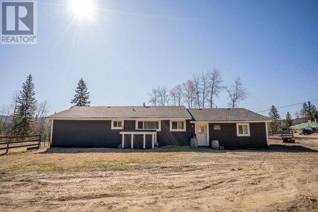 6313 Archie Meadow Road, House detached with 4 bedrooms, 2 bathrooms and null parking in Cariboo H BC | Image 33