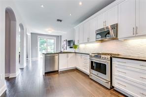 2449 Village, House attached with 4 bedrooms, 5 bathrooms and 5 parking in Oakville ON | Image 7