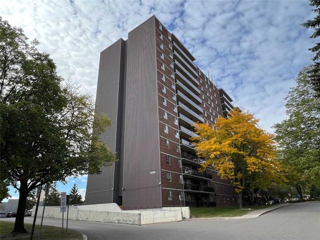 213 - 1950 Kennedy Rd, Condo with 3 bedrooms, 1 bathrooms and 1 parking in Toronto ON | Card Image