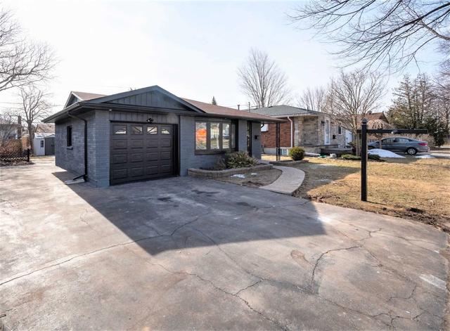 3452 Rexway Dr, House detached with 3 bedrooms, 2 bathrooms and 4 parking in Burlington ON | Image 19