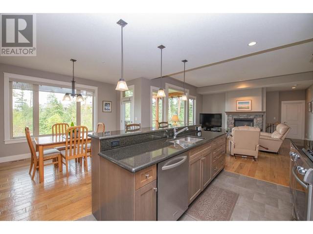 427 Longspoon Drive, House detached with 4 bedrooms, 3 bathrooms and 4 parking in Vernon BC | Image 34