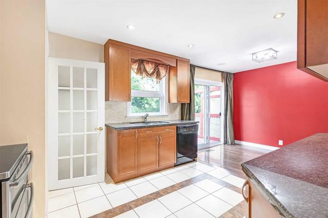 162 Oakridge Dr, House detached with 2 bedrooms, 2 bathrooms and 3 parking in Toronto ON | Image 31
