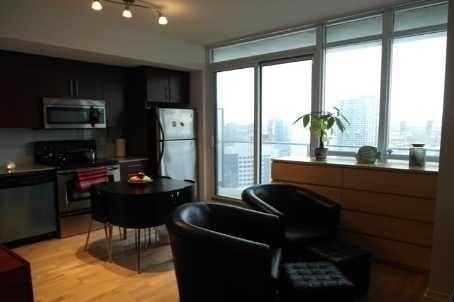 2306 - 55 Bremner Blvd, Condo with 1 bedrooms, 1 bathrooms and 0 parking in Toronto ON | Image 4