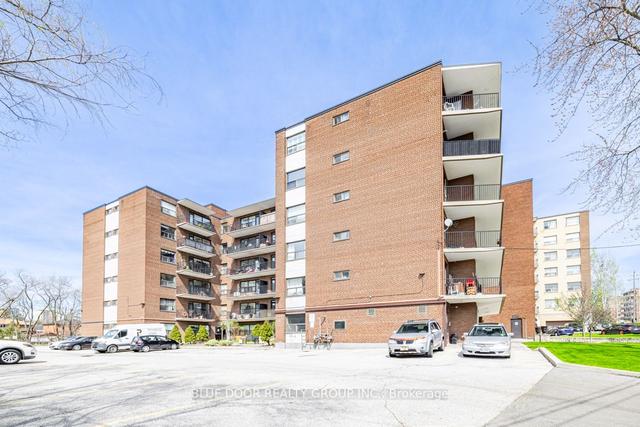 606 - 50 Gulliver Rd, Condo with 1 bedrooms, 1 bathrooms and 1 parking in Toronto ON | Image 1