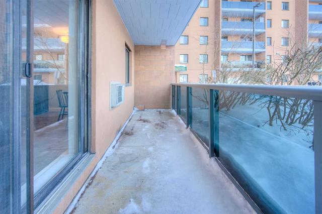 101 - 29 West Ave, Condo with 3 bedrooms, 2 bathrooms and 1 parking in Kitchener ON | Image 6