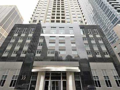 3006 - 35 Balmuto St, Condo with 2 bedrooms, 2 bathrooms and 1 parking in Toronto ON | Image 2
