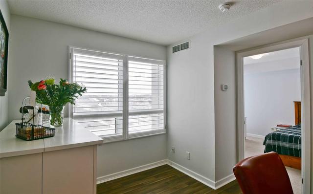 702 - 1235 Bayly St, Condo with 2 bedrooms, 2 bathrooms and 2 parking in Pickering ON | Image 9