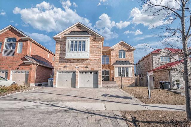 824 Stargazer Dr, House detached with 4 bedrooms, 6 bathrooms and 6 parking in Mississauga ON | Image 1