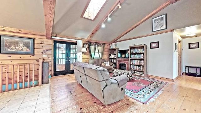 58 Cedar Bay Rd, House detached with 2 bedrooms, 2 bathrooms and 6 parking in Kawartha Lakes ON | Image 10