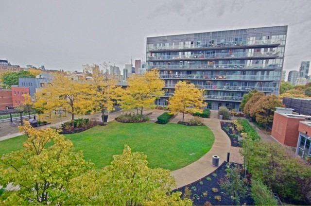 527 - 25 Cole St, Condo with 2 bedrooms, 2 bathrooms and 1 parking in Toronto ON | Image 11