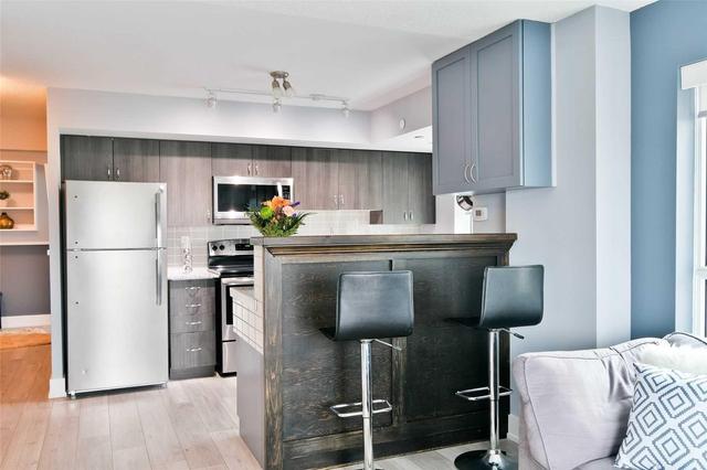 402 - 1215 Bayly St, Condo with 2 bedrooms, 2 bathrooms and 1 parking in Pickering ON | Image 10