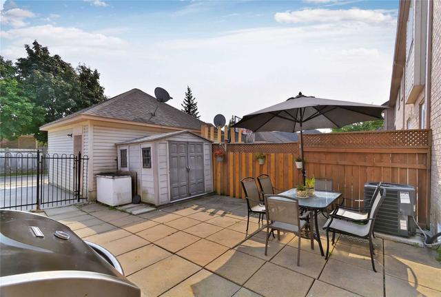 195 America Ave, House attached with 3 bedrooms, 3 bathrooms and 2 parking in Vaughan ON | Image 7