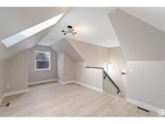 9421 101 St Nw, House detached with 4 bedrooms, 3 bathrooms and null parking in Edmonton AB | Image 24