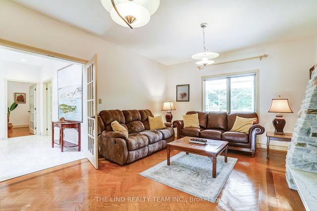 99 Birch Ave, House detached with 4 bedrooms, 5 bathrooms and 6 parking in Richmond Hill ON | Image 37
