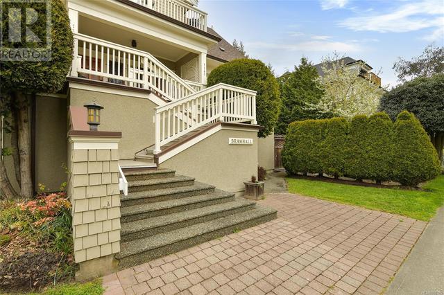 1142 Oscar St, House attached with 2 bedrooms, 2 bathrooms and 1 parking in Victoria BC | Image 29