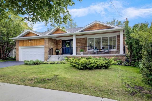 76 Dalegrove Cres, House detached with 3 bedrooms, 3 bathrooms and 4 parking in Toronto ON | Image 1