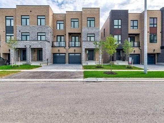 17 Gridiron Gate, House attached with 3 bedrooms, 4 bathrooms and 2 parking in Vaughan ON | Image 1