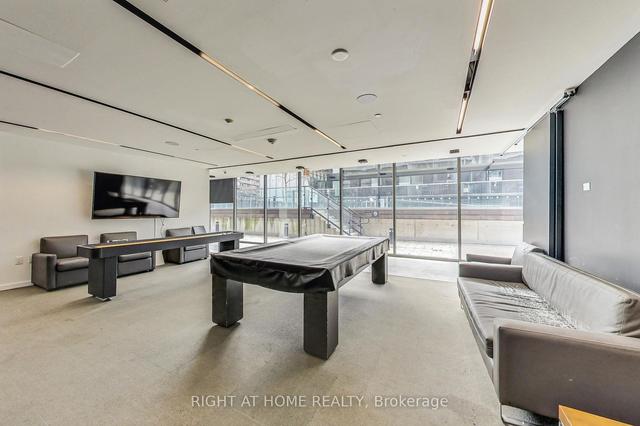 1003 - 32 Trolley Cres, Condo with 1 bedrooms, 1 bathrooms and 0 parking in Toronto ON | Image 25