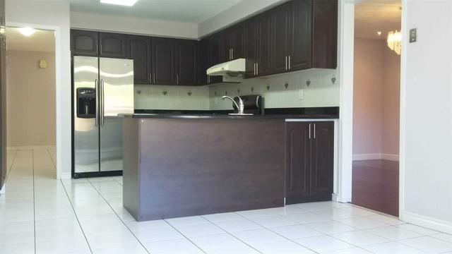 4101 Loyalist Dr, House detached with 4 bedrooms, 3 bathrooms and 3 parking in Mississauga ON | Image 12