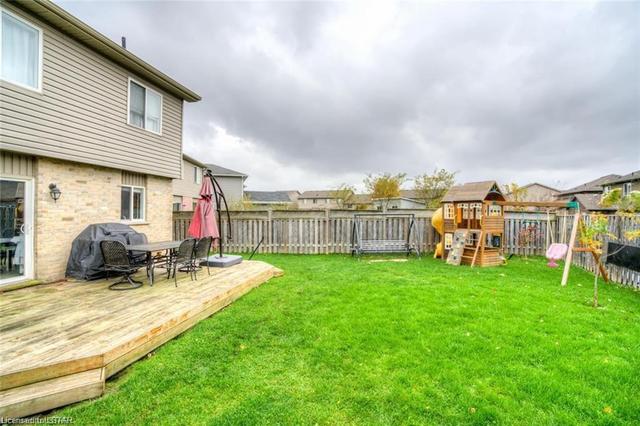1116 Kimball Crescent, House detached with 4 bedrooms, 2 bathrooms and 2 parking in London ON | Image 16