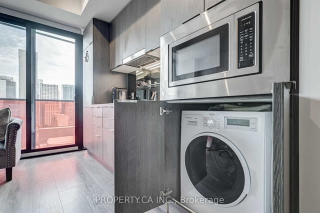 1910 - 215 Queen St W, Condo with 1 bedrooms, 1 bathrooms and 0 parking in Toronto ON | Image 7
