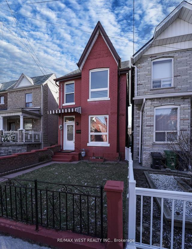 115 Edwin Ave, House detached with 4 bedrooms, 3 bathrooms and 1 parking in Toronto ON | Image 12