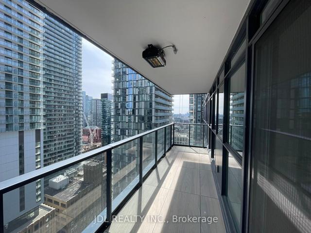 3206 - 38 Widmer St, Condo with 3 bedrooms, 2 bathrooms and 1 parking in Toronto ON | Image 2