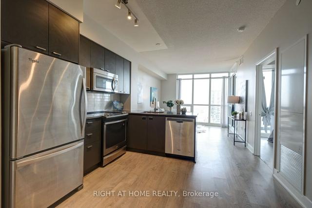 2606 - 30 Roehampton Ave N, Condo with 1 bedrooms, 1 bathrooms and 0 parking in Toronto ON | Image 30
