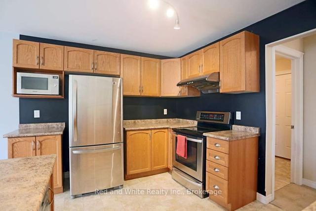 12 Riverside Circ, Condo with 2 bedrooms, 2 bathrooms and 3 parking in West Lincoln ON | Image 9
