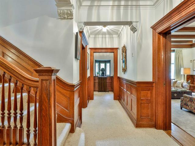 11 Lamport Ave, House detached with 5 bedrooms, 4 bathrooms and 6 parking in Toronto ON | Image 30