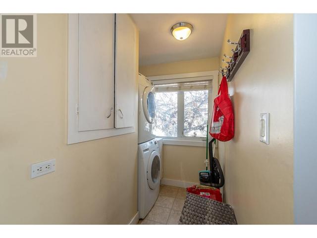 4003 27 Avenue, House detached with 3 bedrooms, 2 bathrooms and 1 parking in Vernon BC | Image 16
