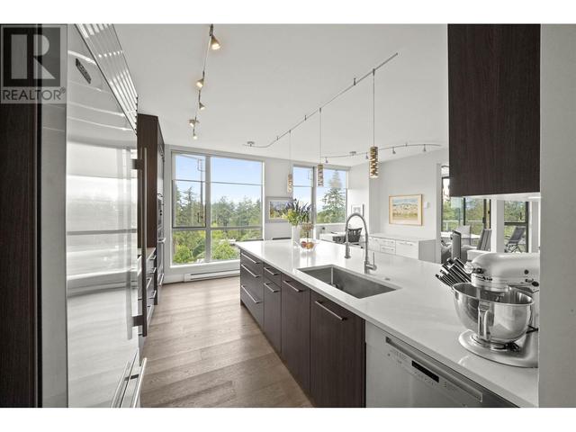 1003 - 5657 Hampton Place, Condo with 2 bedrooms, 2 bathrooms and 2 parking in Vancouver BC | Image 4