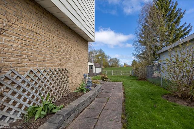 704 11th Street, House semidetached with 3 bedrooms, 1 bathrooms and 4 parking in Hanover ON | Image 23