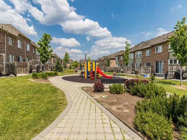 50 Honeyview Tr, House attached with 3 bedrooms, 4 bathrooms and 3 parking in Brampton ON | Image 28