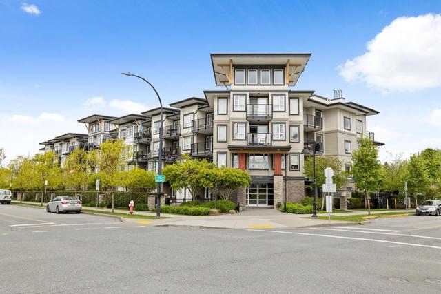211 - 12075 Edge Street, Condo with 1 bedrooms, 1 bathrooms and null parking in Maple Ridge BC | Card Image