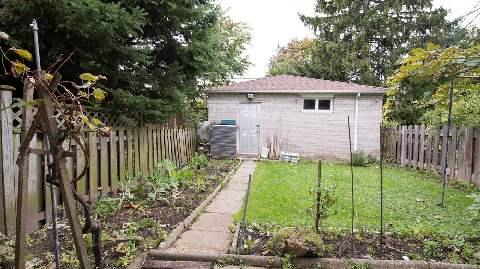 124 Kenwood Ave, House detached with 1 bedrooms, 2 bathrooms and 2 parking in Toronto ON | Image 17