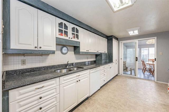537 Edinburgh Rd S, House detached with 3 bedrooms, 2 bathrooms and 3 parking in Guelph ON | Image 5