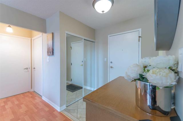 208 - 135 Hillcrest Ave, Condo with 2 bedrooms, 1 bathrooms and 1 parking in Mississauga ON | Image 37