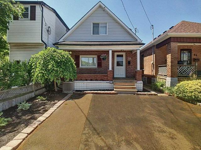 79 Graham Ave N, House detached with 2 bedrooms, 1 bathrooms and 2 parking in Hamilton ON | Image 1