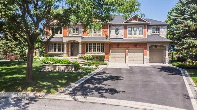 799 Landresse Crt, House detached with 4 bedrooms, 5 bathrooms and 6 parking in Newmarket ON | Image 1
