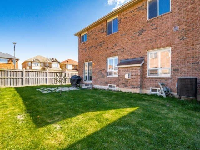 41 Abbotsbury Dr, House detached with 4 bedrooms, 4 bathrooms and 6 parking in Brampton ON | Image 33